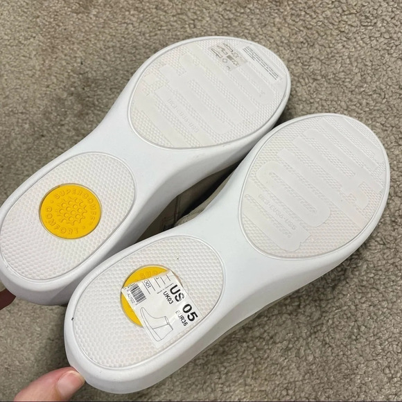 NWT FitFlop Womens SUMI Suede Ankle Boot Shoes US 5 - Picture 11 of 13